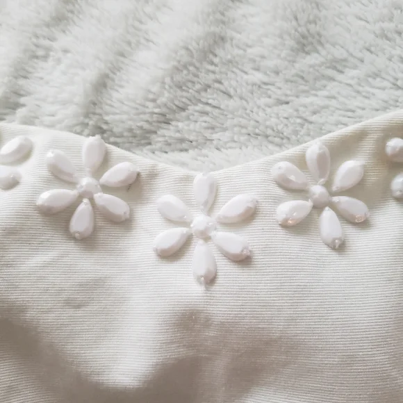 Host Pick 🥂 Lilly Pulitzer White Embroidered Floral Stapless Mini Dress - Picture 8 of 12